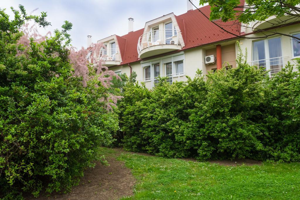 Illes Apartmanok Ii. Hajduszoboszlo Phòng bức ảnh